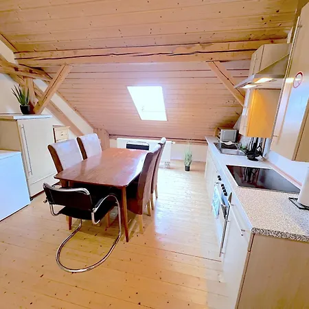 Iii 6 Personen - Monteurzimmer - -